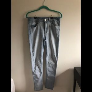 Light Wash Skinny Jeans